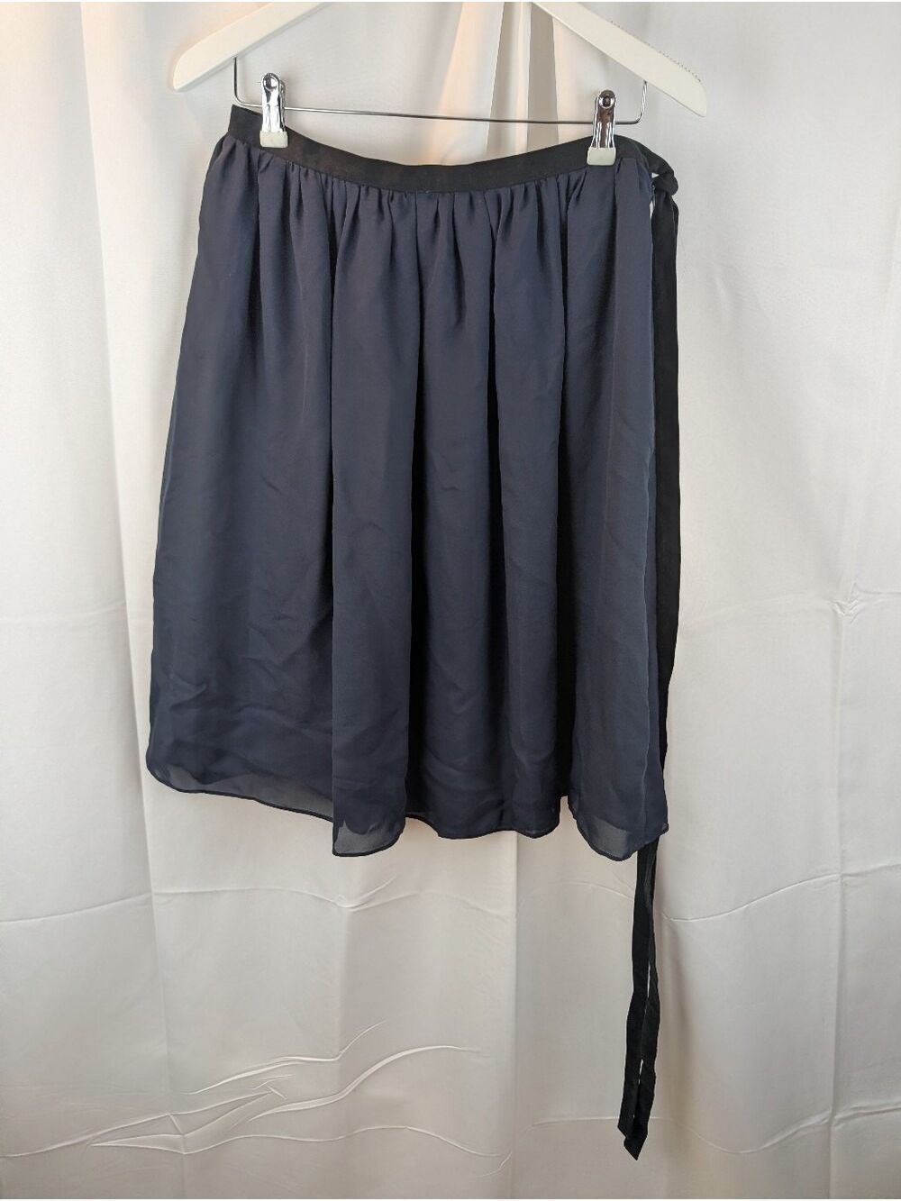 Trussardi Navy Silk A-Line Skirt with Tie Size M(44) In EUC